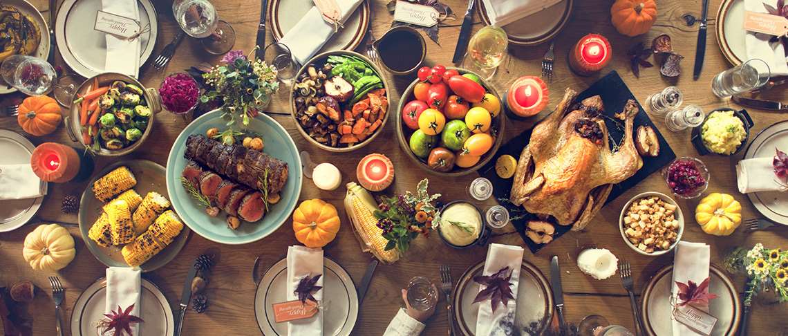 ThanksgivingTable_1